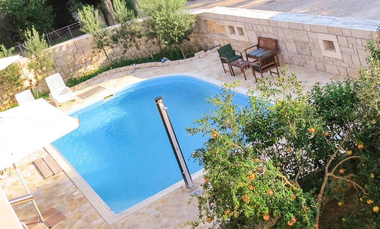 Bungalow Vice With Pool Pakoštane Dış mekan fotoğraf