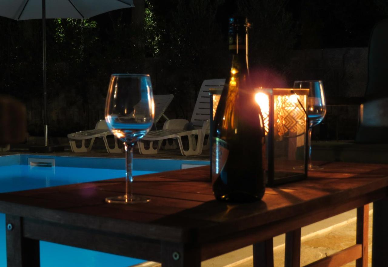 Bungalow Vice With Pool Pakoštane Dış mekan fotoğraf
